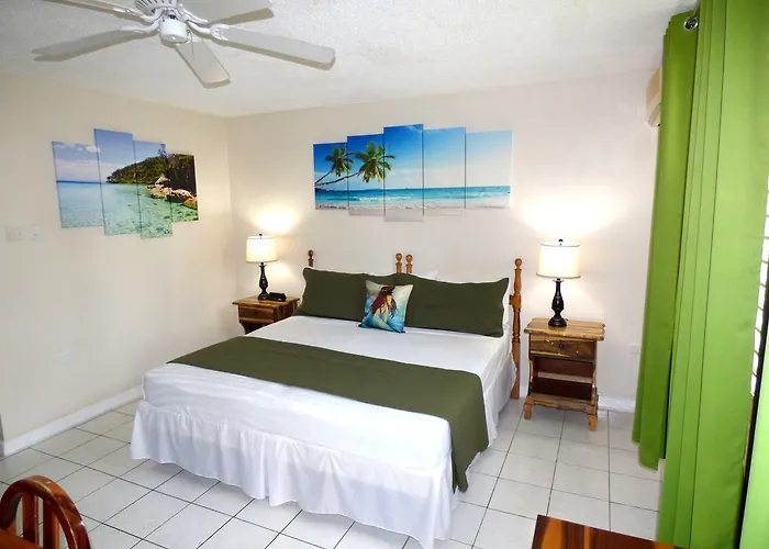 6 * Ocho Rios